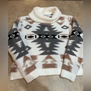 Women’s poof apparel, turtleneck, sweater, size large